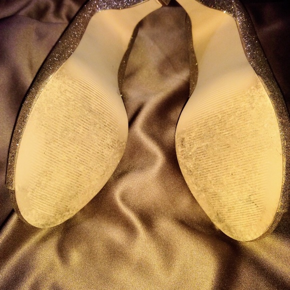 Fergalicious Peep Toe Heel - Picture 4 of 4